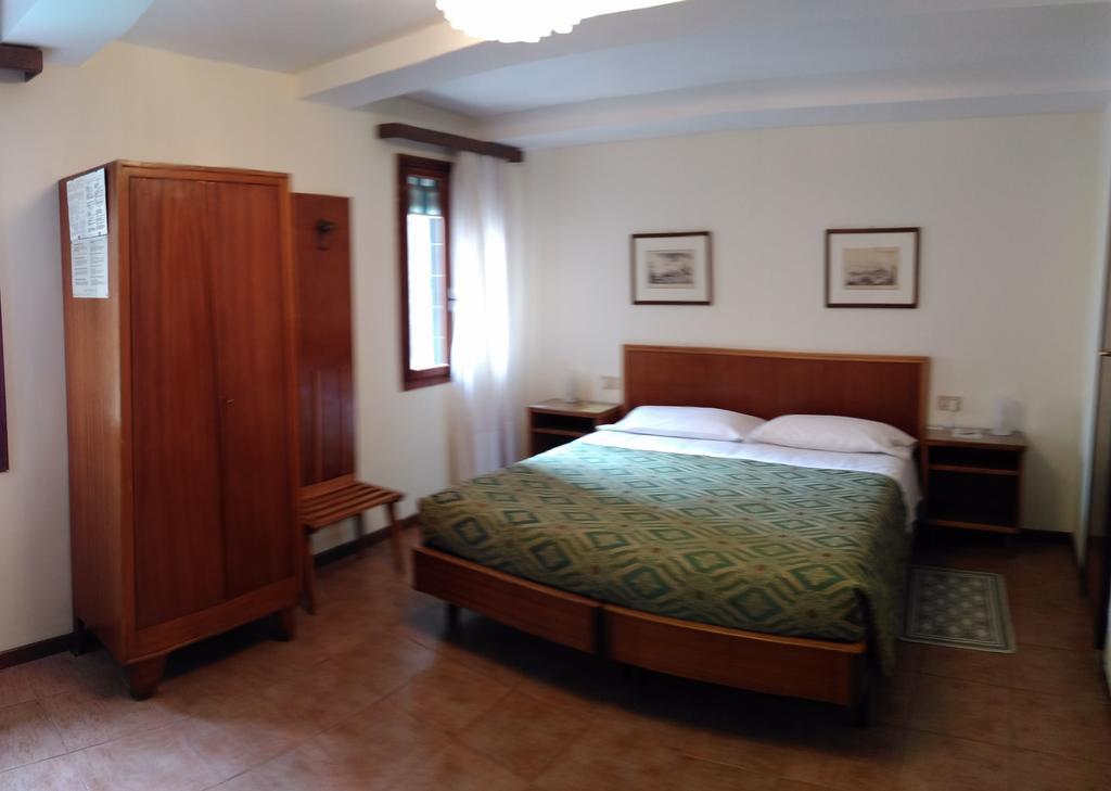 Albergo Al Gobbo Venice Exterior photo